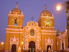 La Catedral de noche