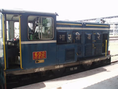 La locomotora diesel del tren de juguete