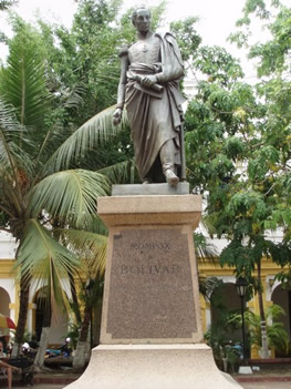 Estatua de Bolívar